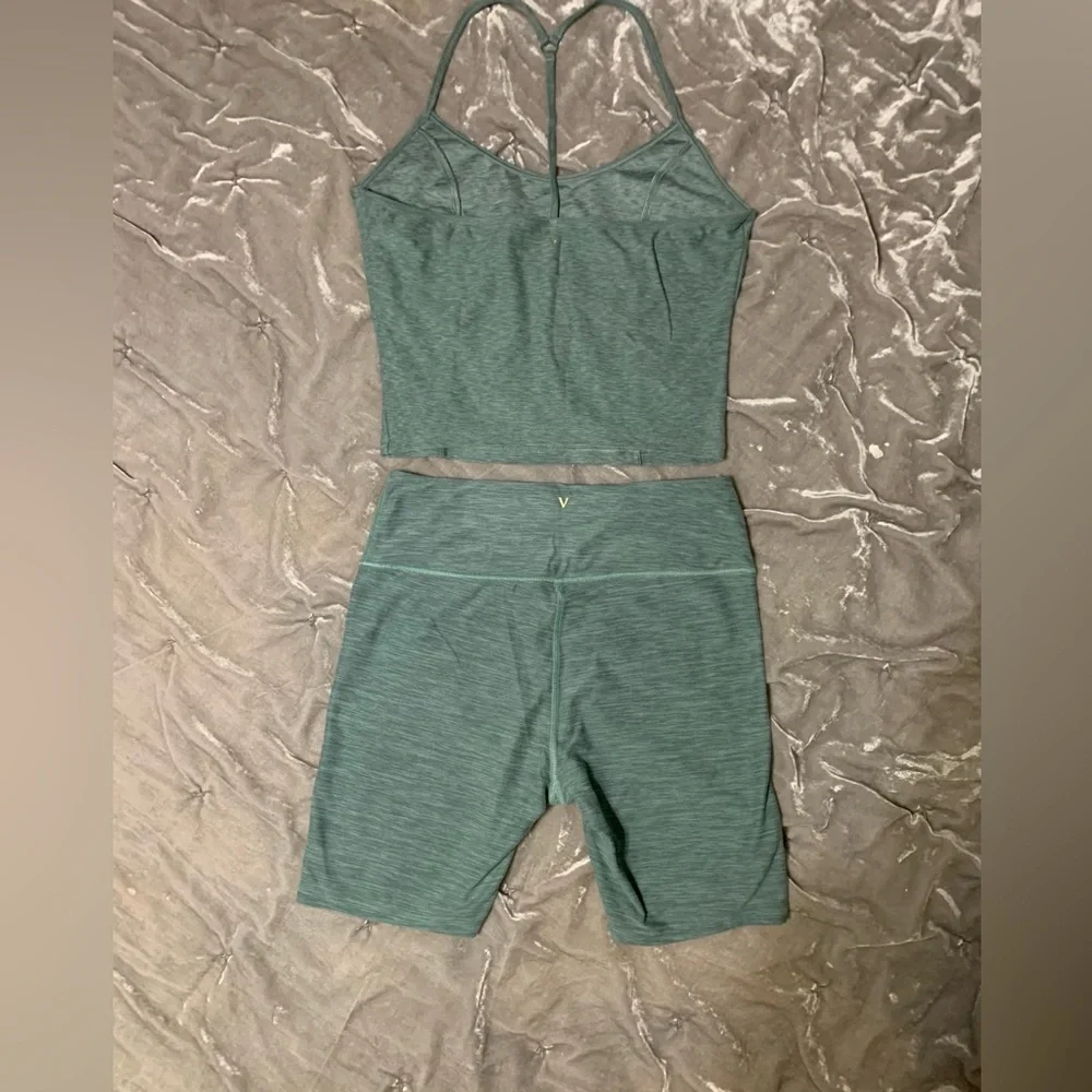 Victory Secret Two Piece Athletic Set. Size Small - Picture 2 of 11